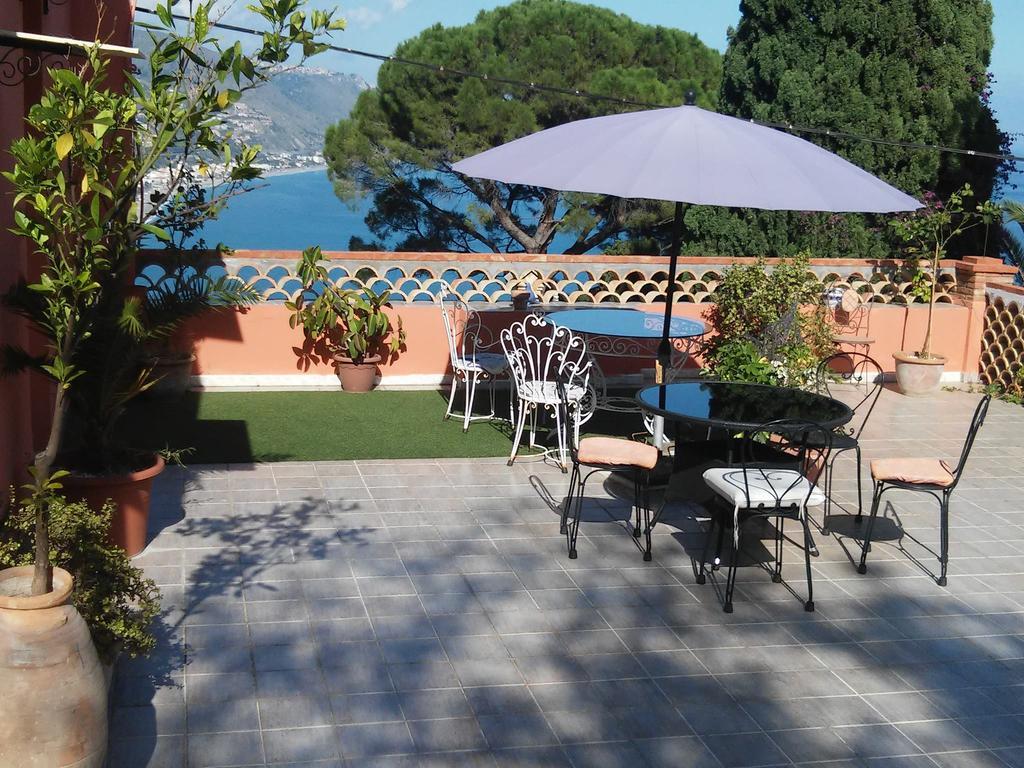 לינה וארוחת בוקר טאורמינה Casa Lanfranchi מראה חיצוני תמונה